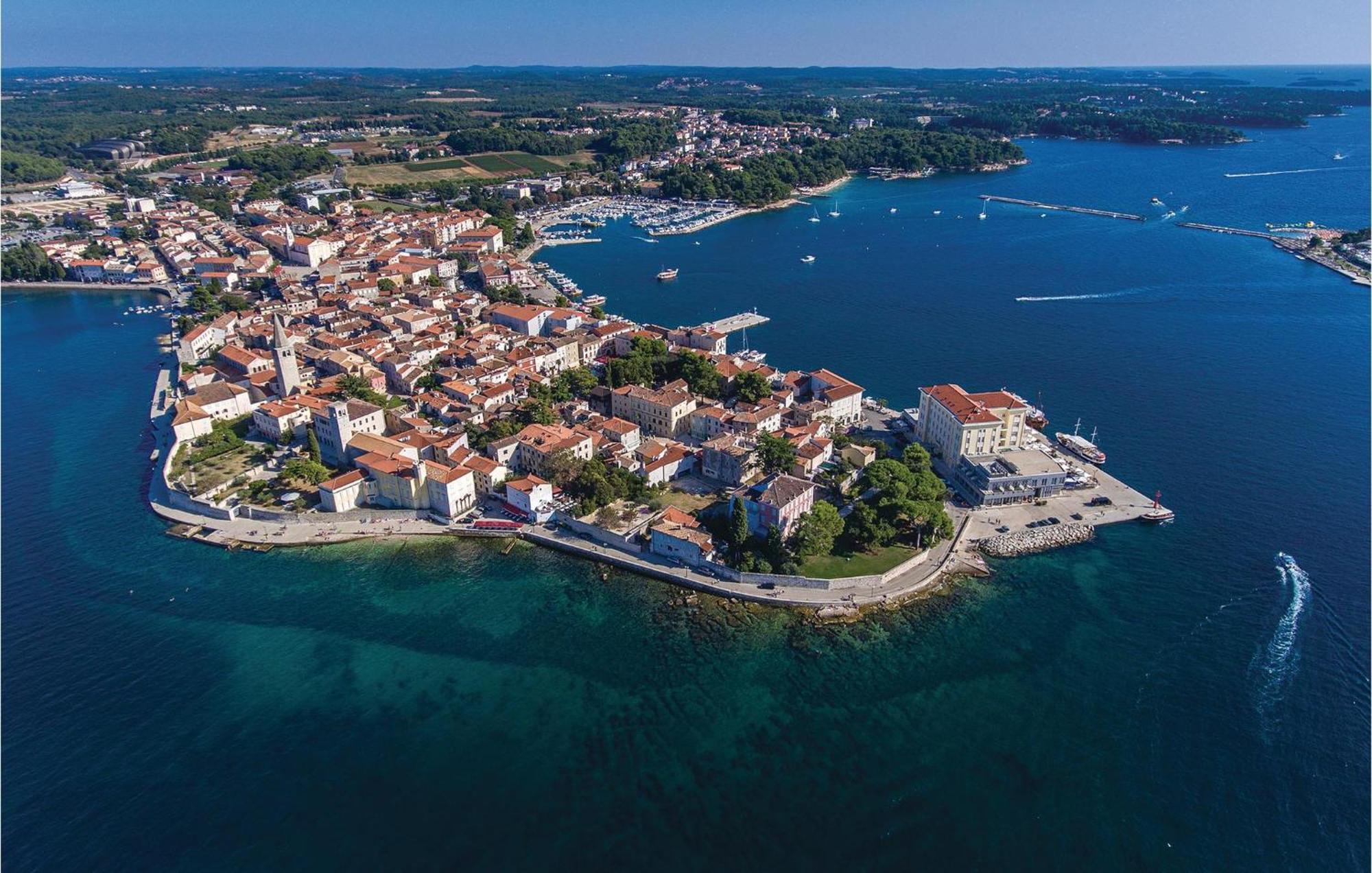 Beautiful Apartment In Porec With Wifi Exterior photo